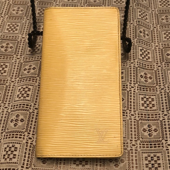 Louis Vuitton Handbags - Rare LOUIS VUITTON Porte Yen Cartes Credit Bifold Wallet Epi Leather Jaune Plume